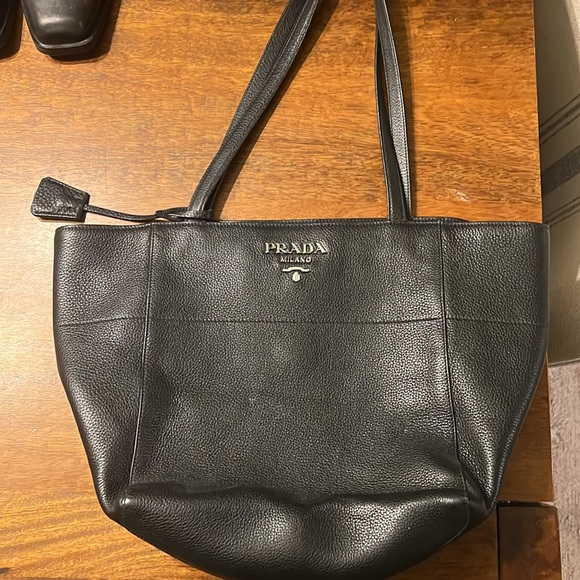 Prada Vitello Daino Black Tote - Picture 2 of 5